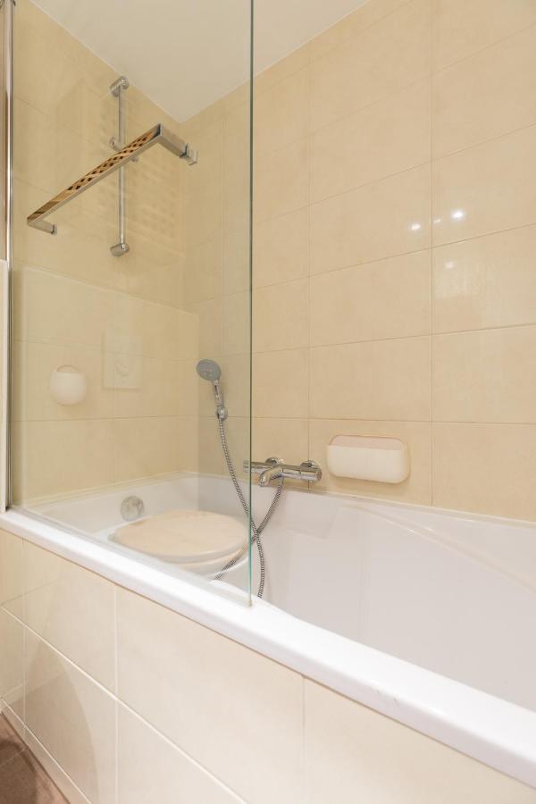 Appartements De La Pleiade Strasbourg Rom bilde